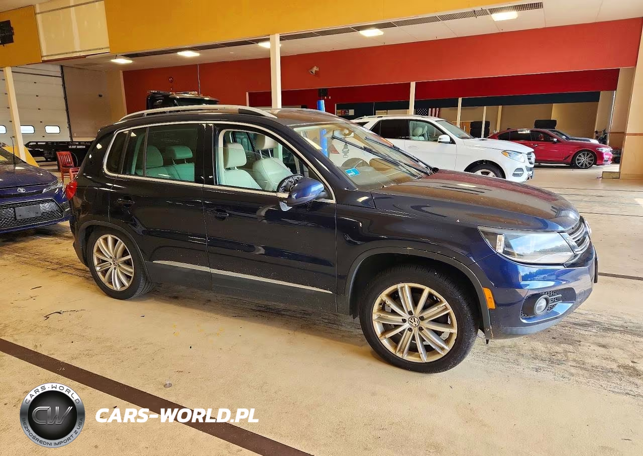 2015 Volkswagen Tiguan S VIN:WVGBV7AX8FW607926 - 4