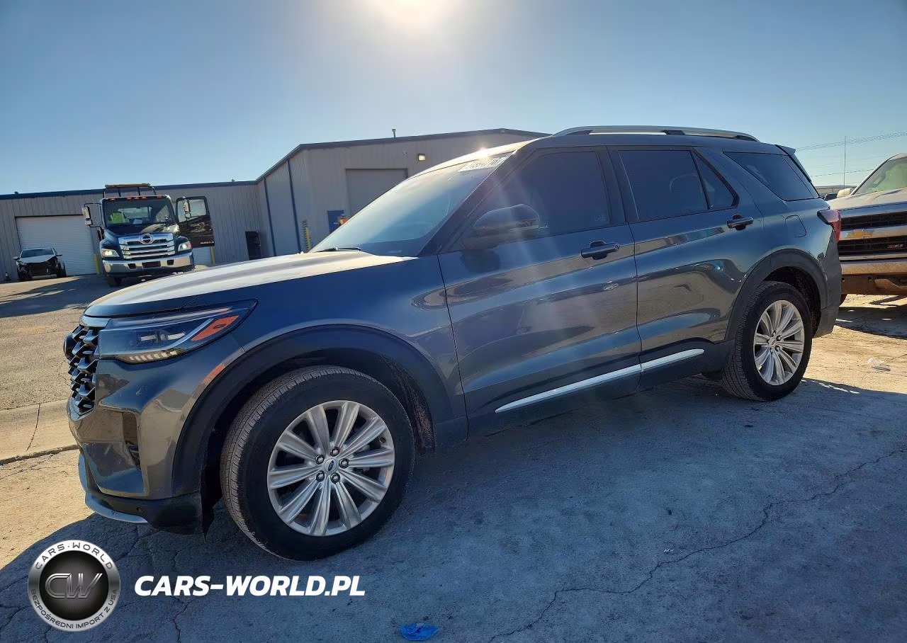 2025 Ford Explorer Platinum