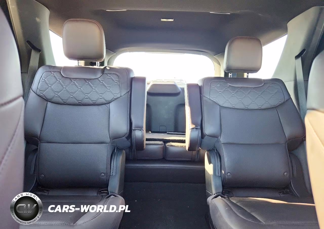2025 Ford Explorer Platinum VIN:1FMUK8HH3SGA18549 - 10