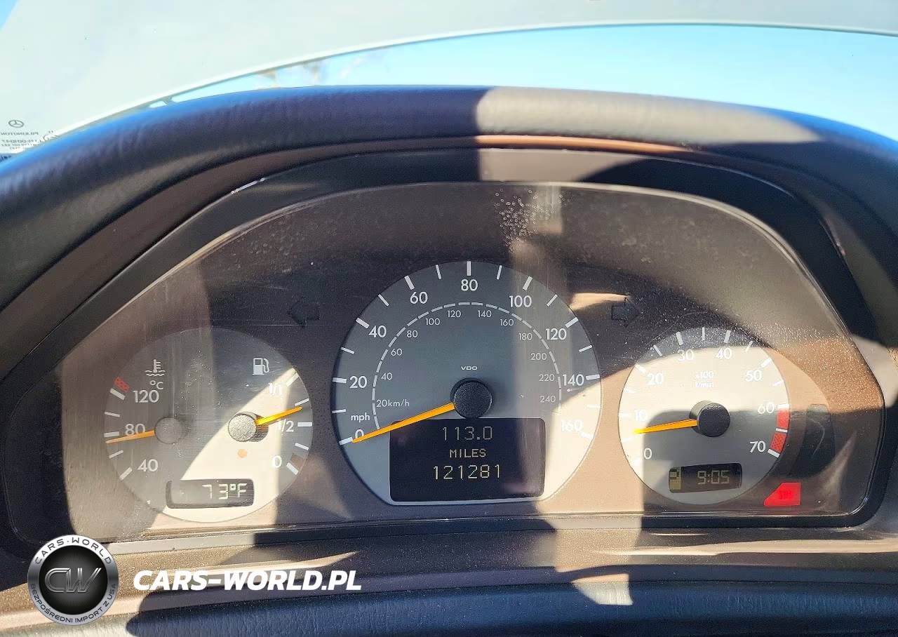 2000 Mercedes-Benz Clk 430 VIN:WDBLJ70G4YF132847 - 9