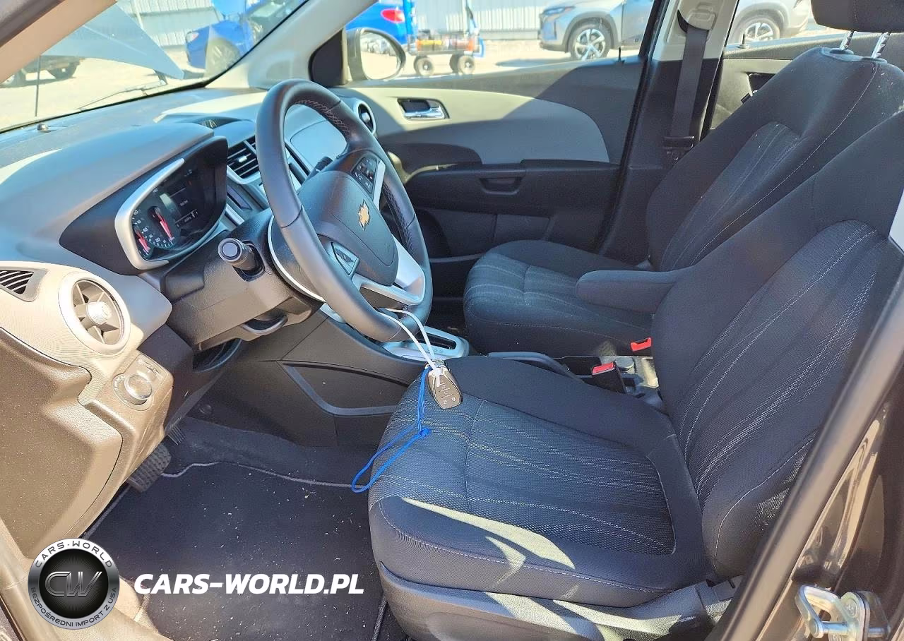 2019 Chevrolet Sonic Lt VIN:1G1JD5SB8K4114272 - 7
