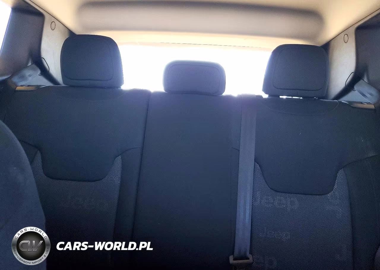2017 Jeep Renegade Latitude VIN:ZACCJABB0HPG42190 - 10