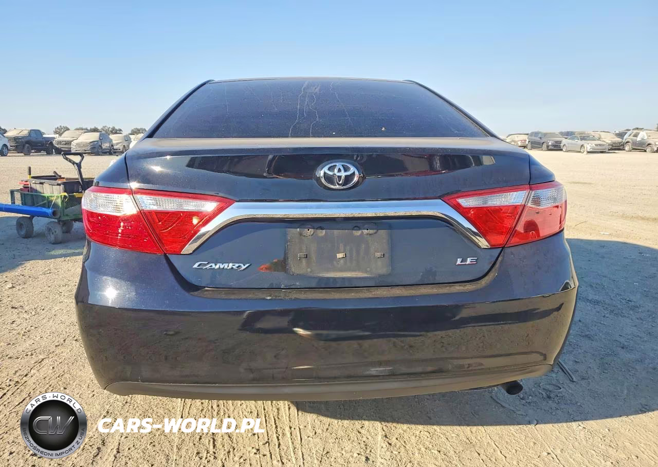 2016 Toyota Camry Le VIN:4T4BF1FK0GR584121 - 6