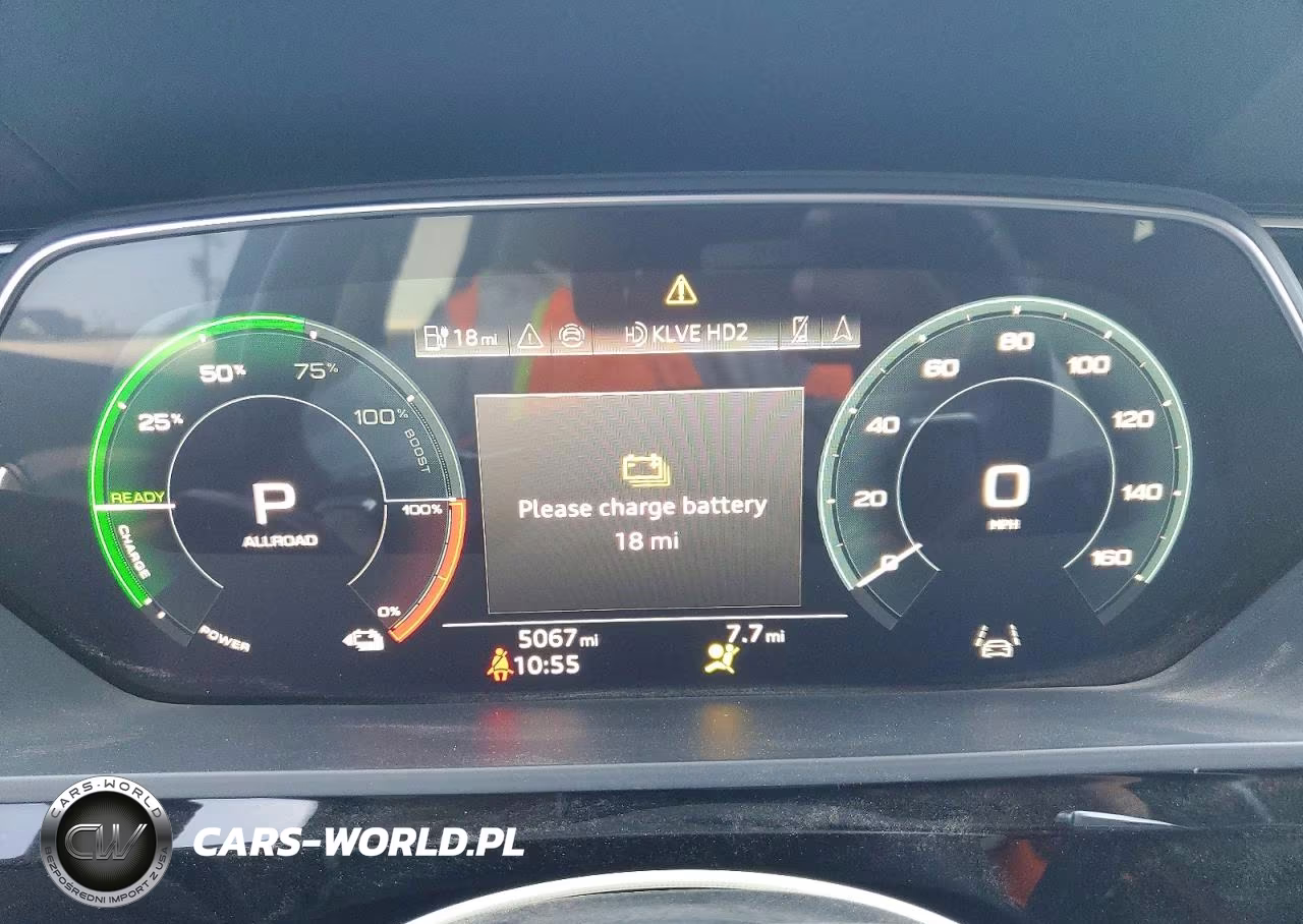 2024 Audi Q8 E-Tron Premium VIN:WA14AAGE3RB049453 - 9