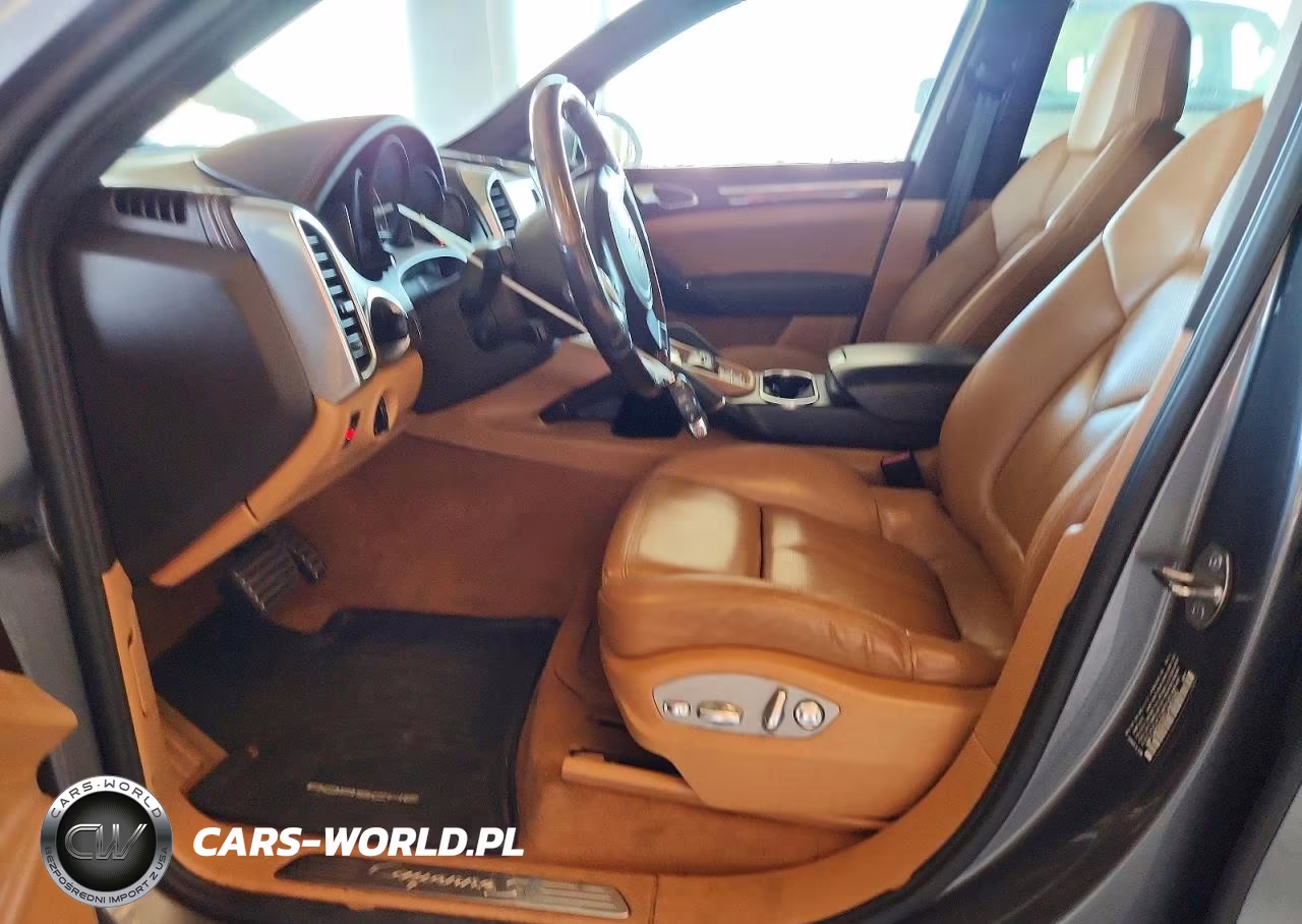 2012 Porsche Cayenne S VIN:WP1AB2A2XCLA40193 - 7