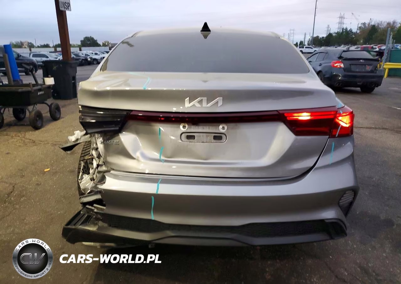 2023 Kia Forte Lxs VIN:3KPF24AD4PE561008 - 6