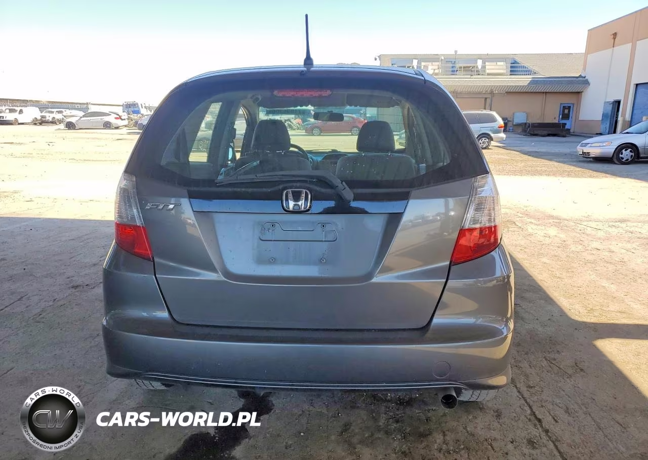 2013 Honda Fit VIN:JHMGE8H33DC017133 - 6