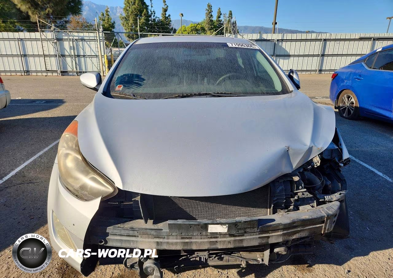 2012 Hyundai Elantra Limited VIN:KMHDH4AE0CU196817 - 5