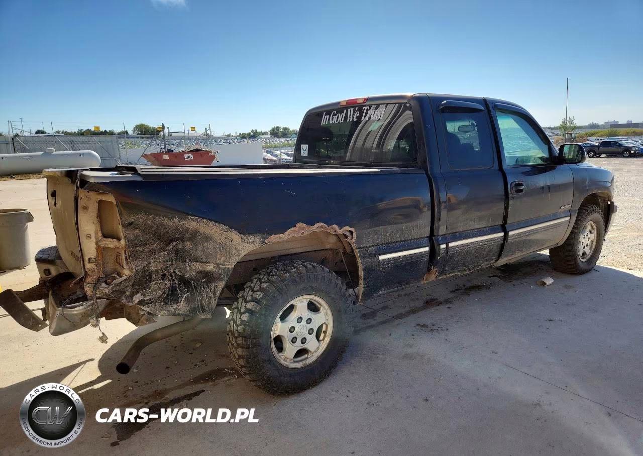 2002 Chevrolet Silverado K1500 VIN:2GCEK19T521244205 - 3