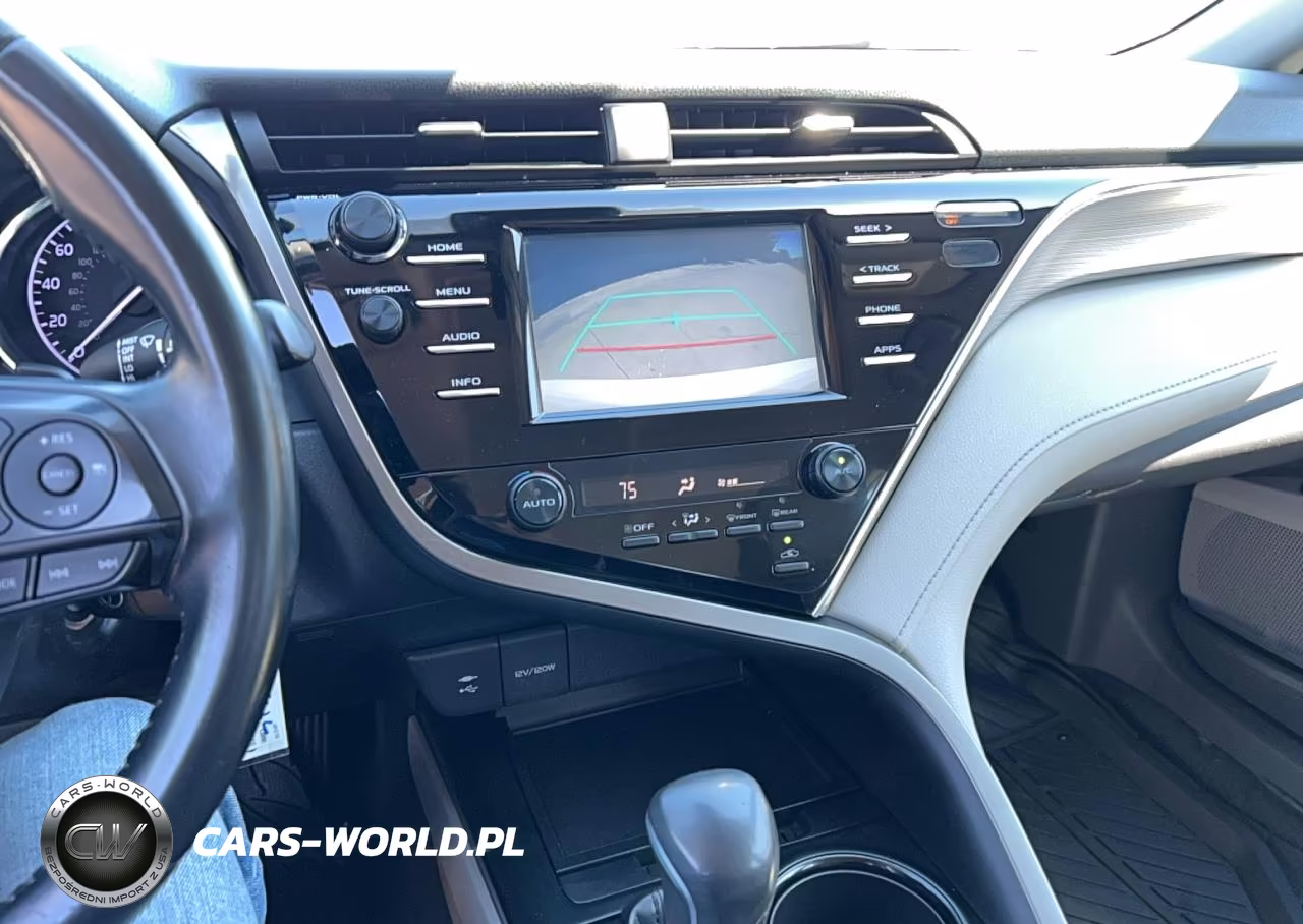 2018 Toyota Camry Se VIN:4T1B11HK3JU579458 - 11