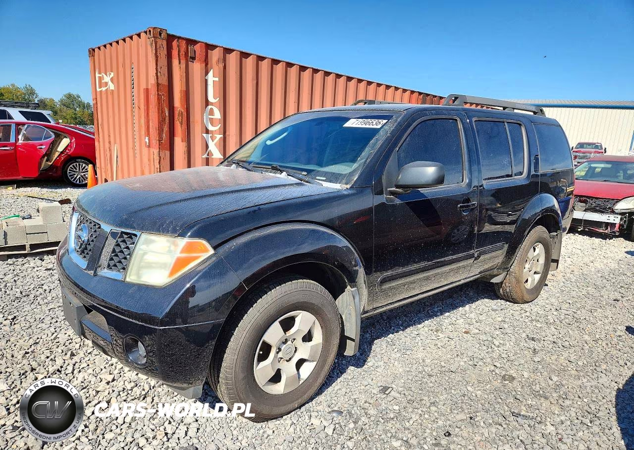 2005 Nissan Pathfinder Xe