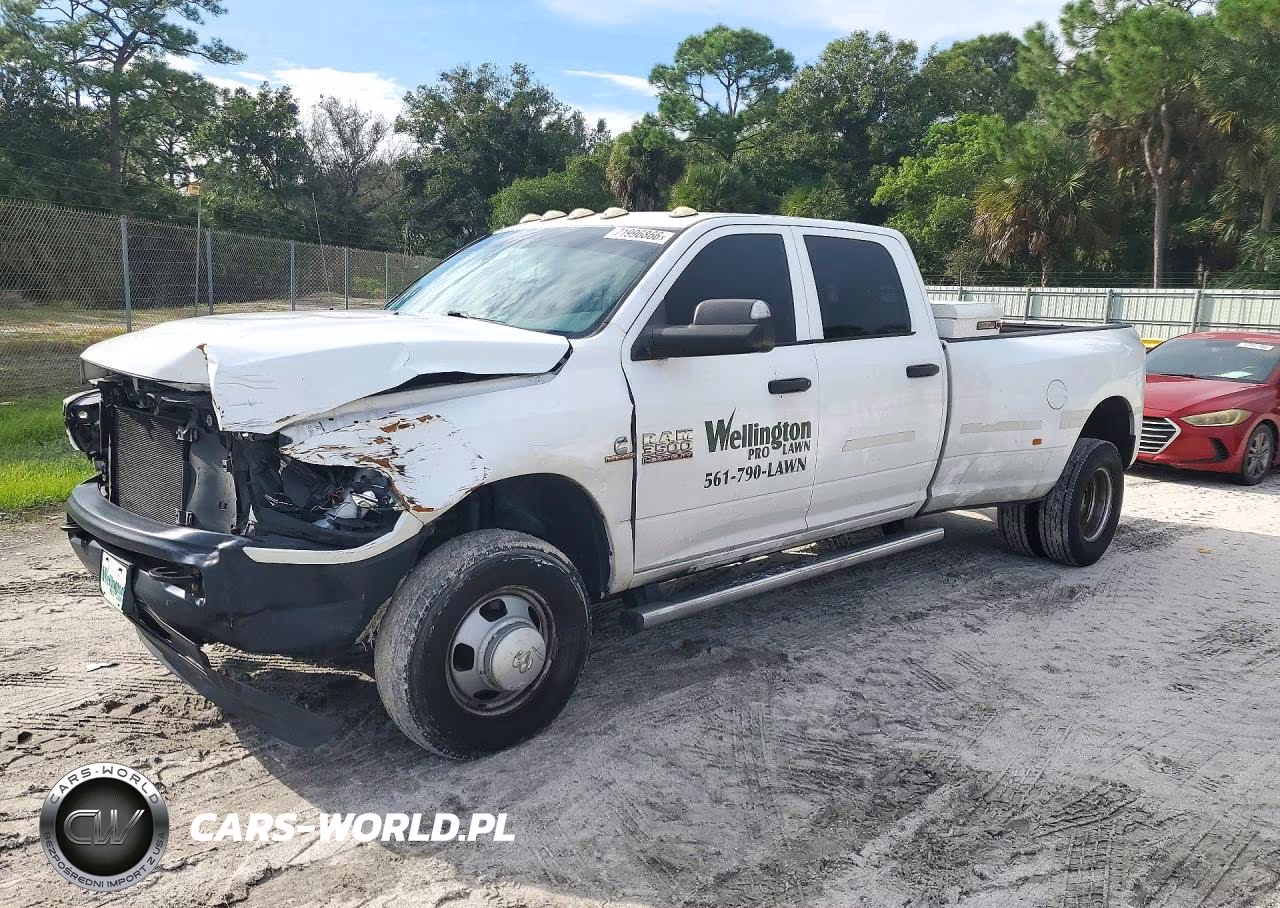 2018 Ram 3500 St VIN:3C63RRGLXJG311043 - 1