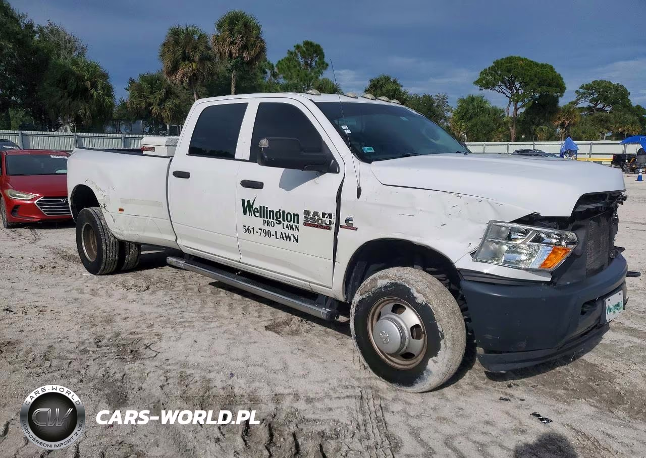 2018 Ram 3500 St VIN:3C63RRGLXJG311043 - 4