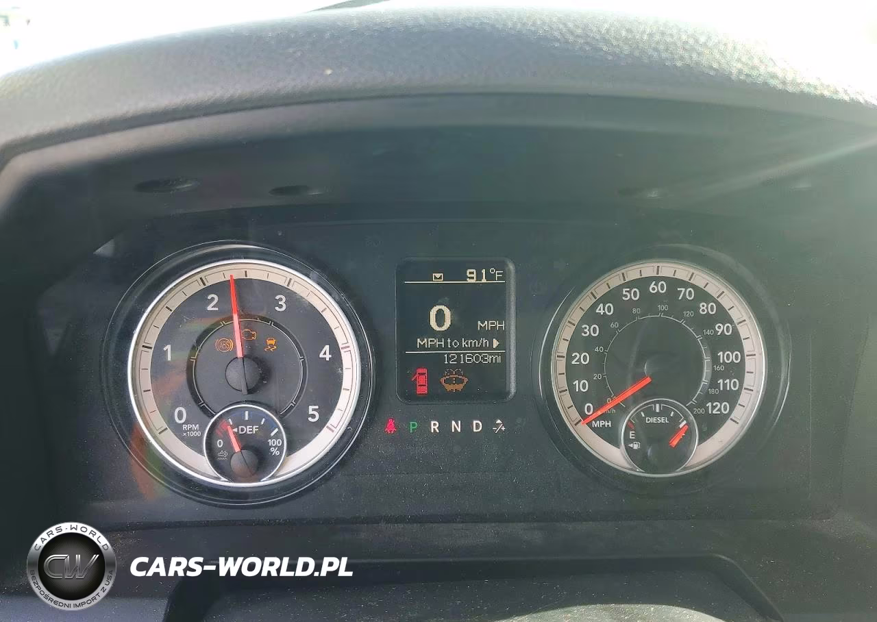 2018 Ram 3500 St VIN:3C63RRGLXJG311043 - 9