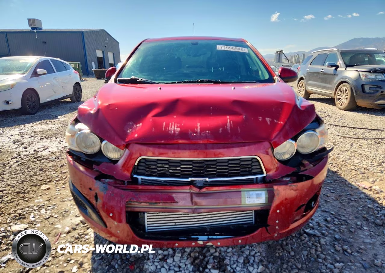 2014 Chevrolet Sonic Lt VIN:1G1JC5SB3E4147669 - 5