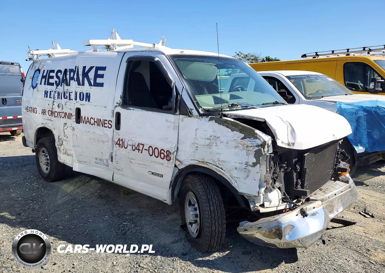 2006 Chevrolet Express G3500 VIN:1GCHG35UX61235696 - 4