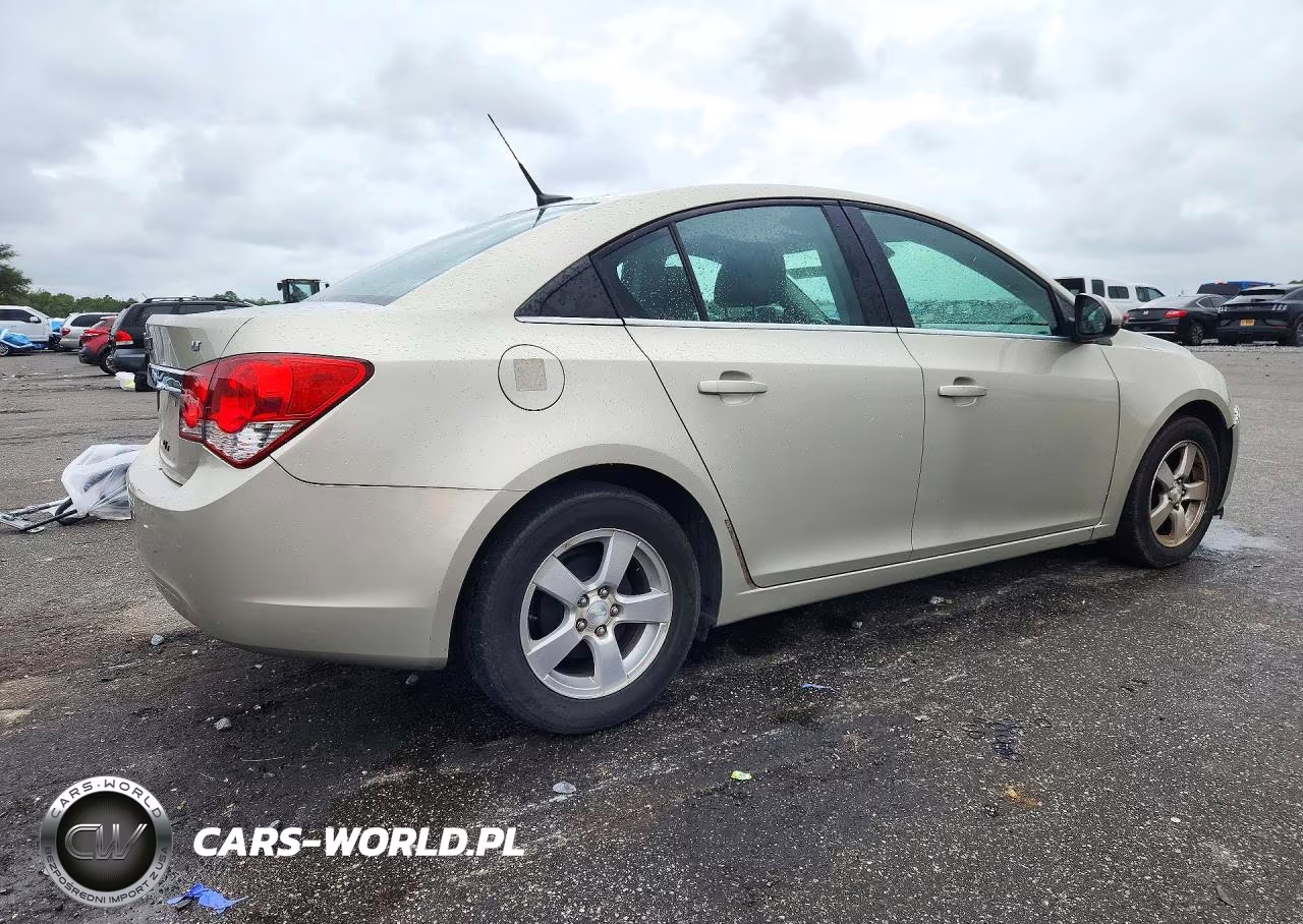 2014 Chevrolet Cruze Lt VIN:1G1PC5SB4E7179118 - 3