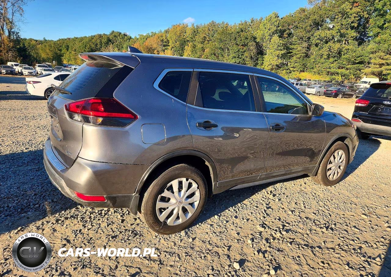 2018 Nissan Rogue S VIN:5N1AT2MV3JC753983 - 3