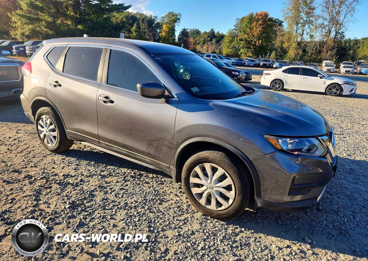 2018 Nissan Rogue S VIN:5N1AT2MV3JC753983 - 4