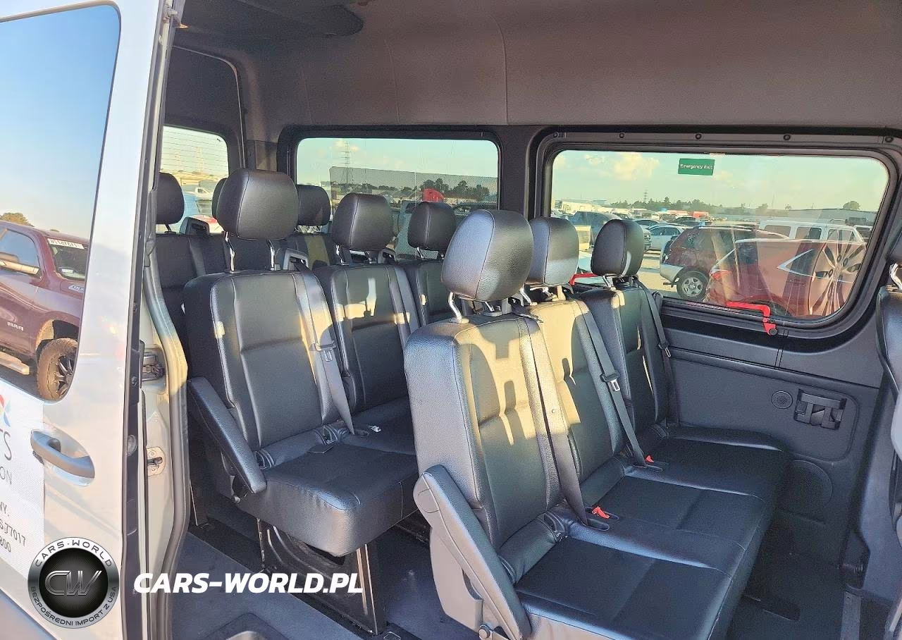 2022 Mercedes-Benz Sprinter 2500 VIN:W1Z4DFHY5NT099740 - 11