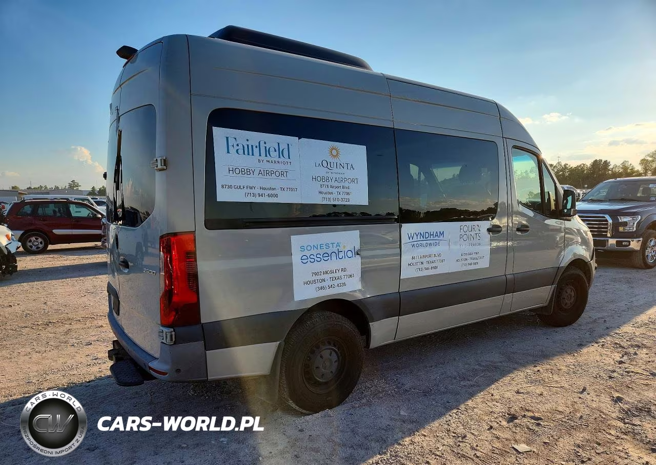 2022 Mercedes-Benz Sprinter 2500 VIN:W1Z4DFHY5NT099740 - 3