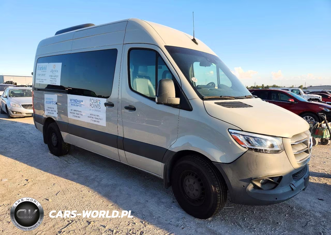 2022 Mercedes-Benz Sprinter 2500 VIN:W1Z4DFHY5NT099740 - 4