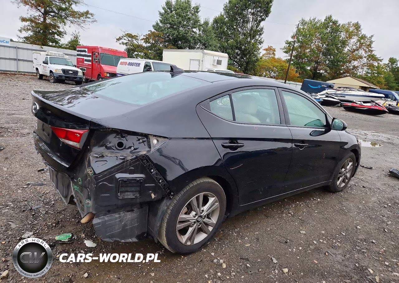 2018 Hyundai Elantra Value Edition VIN:5NPD84LF1JH276774 - 3