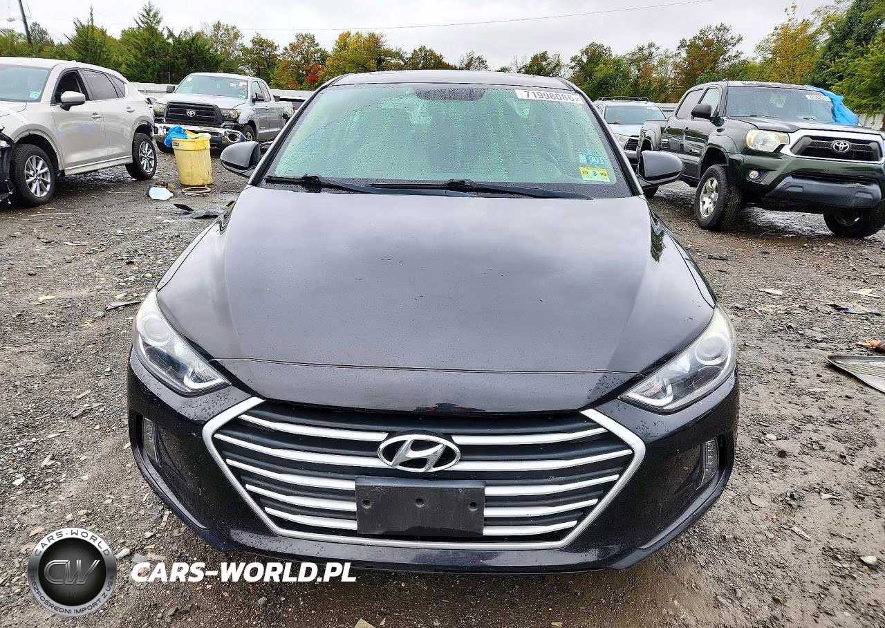 2018 Hyundai Elantra Value Edition VIN:5NPD84LF1JH276774 - 5