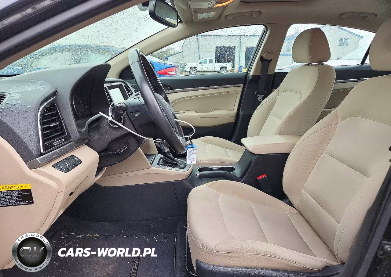 2018 Hyundai Elantra Value Edition VIN:5NPD84LF1JH276774 - 7