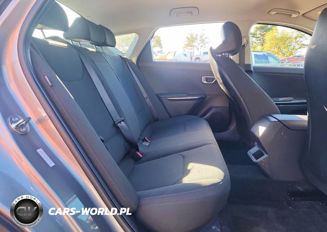 2026 Kia K4 Lxs VIN:3KPFT4DE8TE277120 - 10