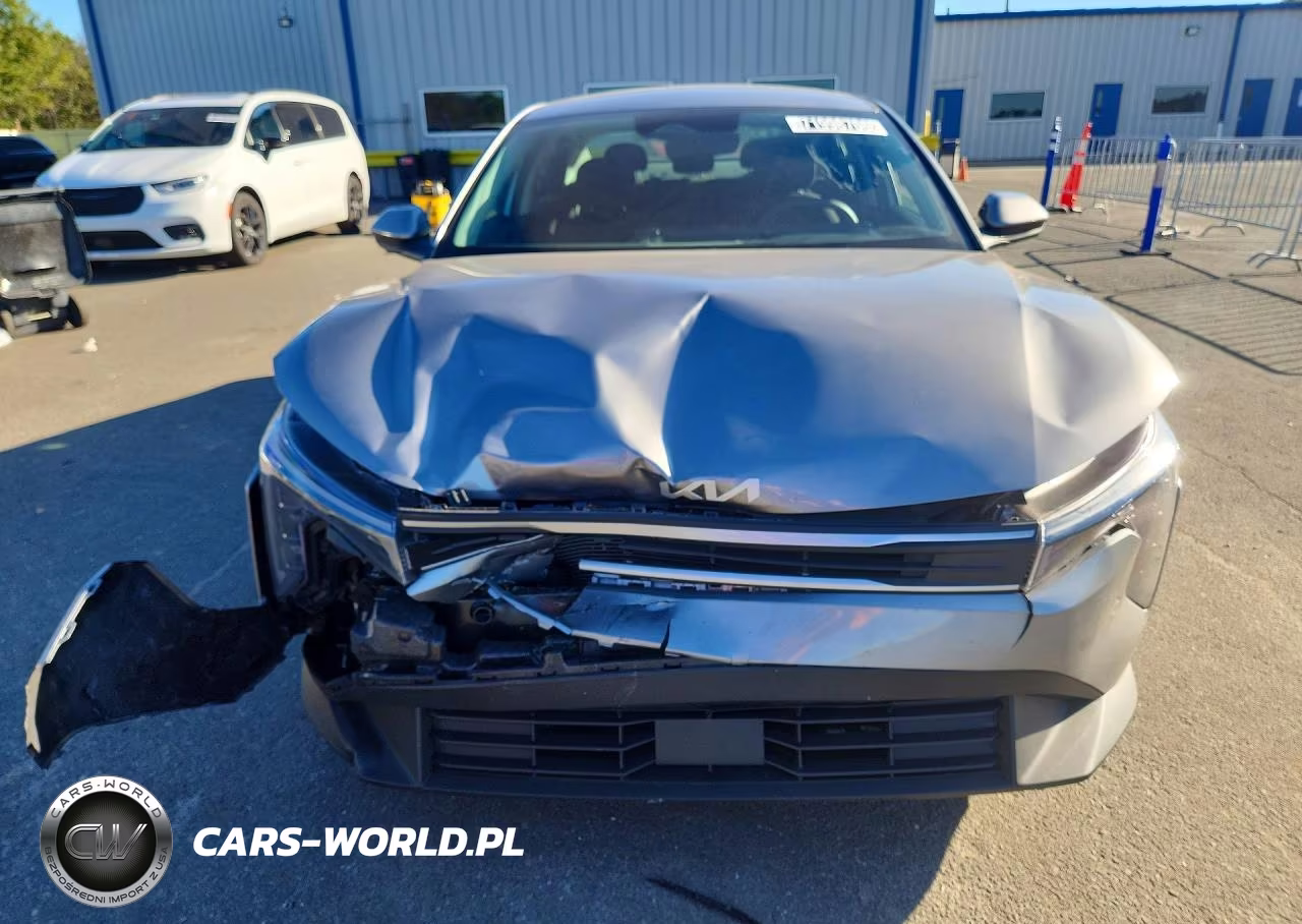 2026 Kia K4 Lxs VIN:3KPFT4DE8TE277120 - 5