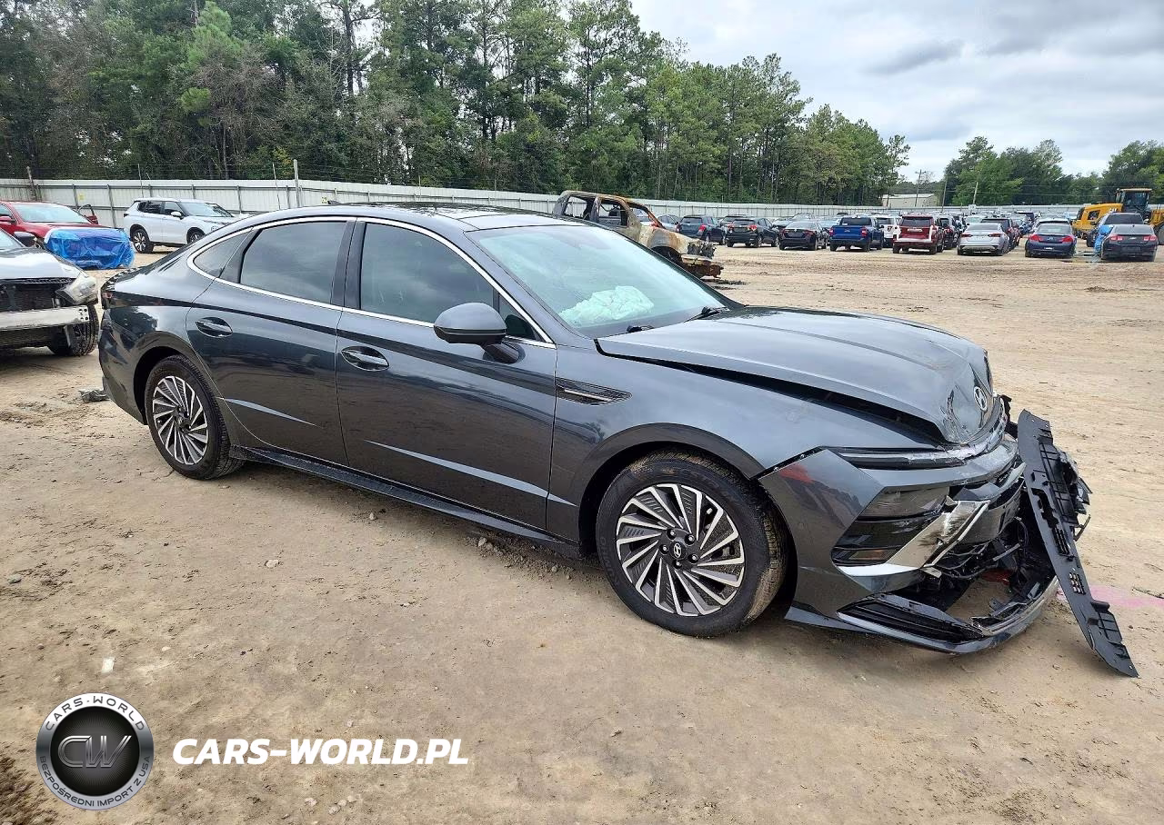 2025 Hyundai Sonata Hybrid Limited VIN:KMHL54JJ5SA105302 - 4