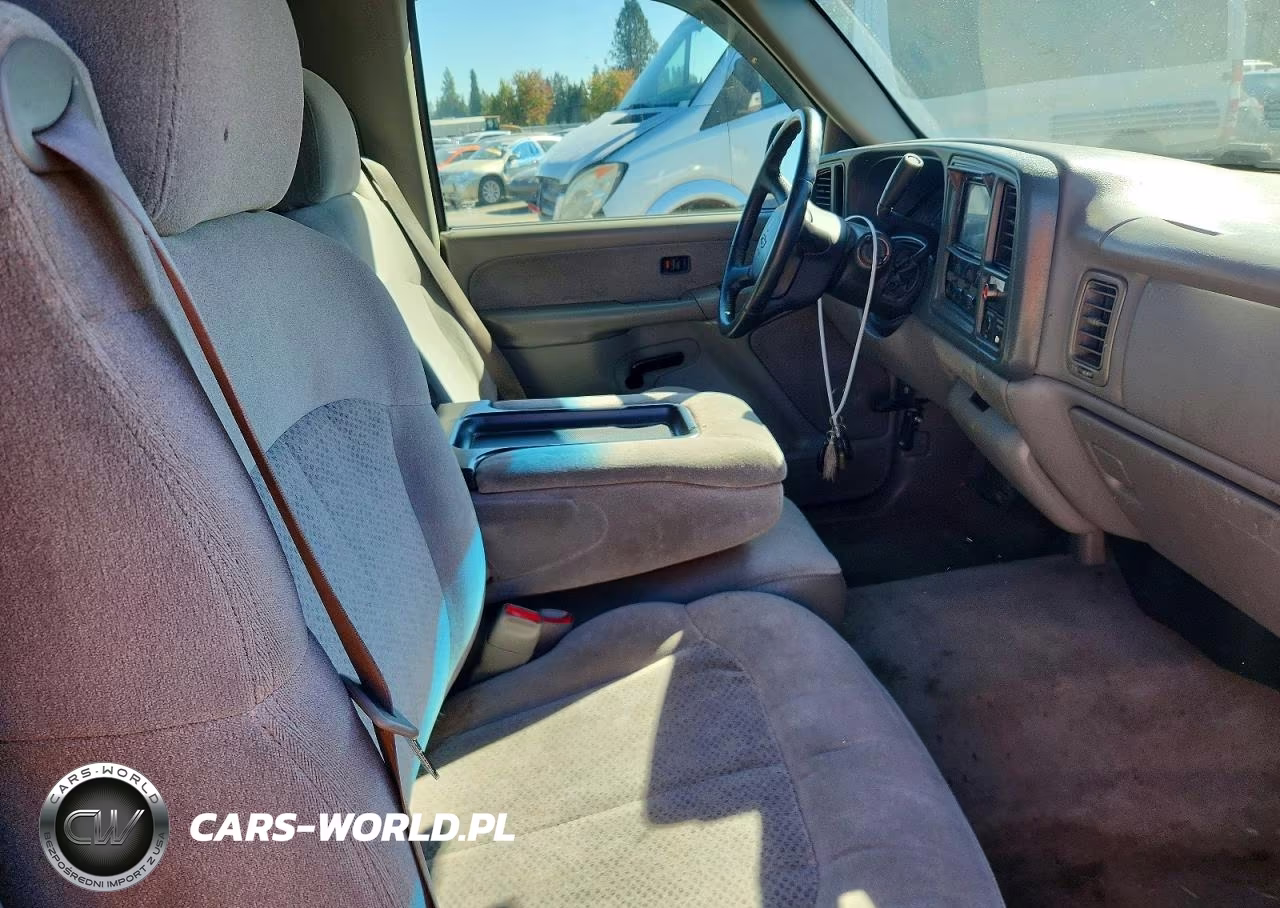2000 Chevrolet Silverado C1500 VIN:1GCEC14T9YZ369034 - 10
