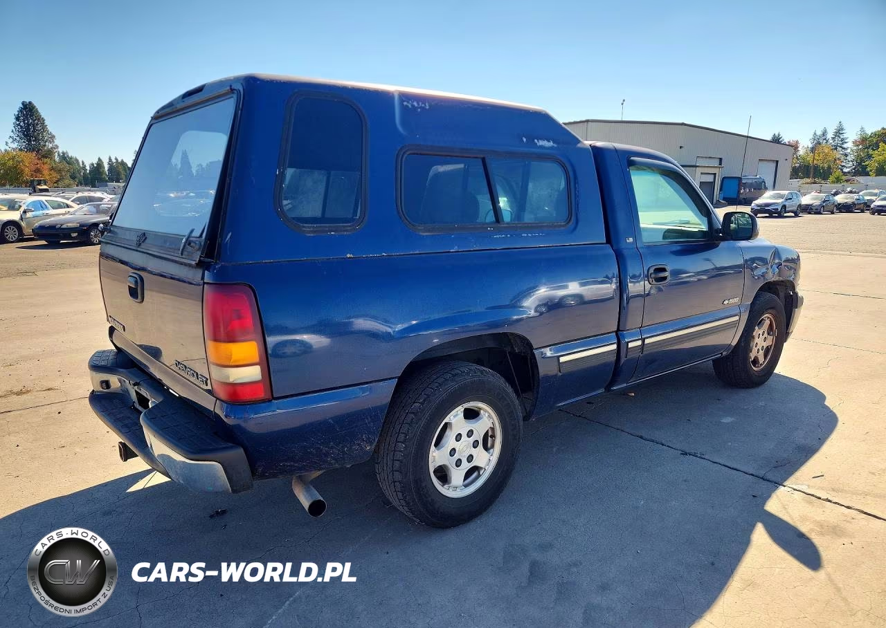 2000 Chevrolet Silverado C1500 VIN:1GCEC14T9YZ369034 - 3