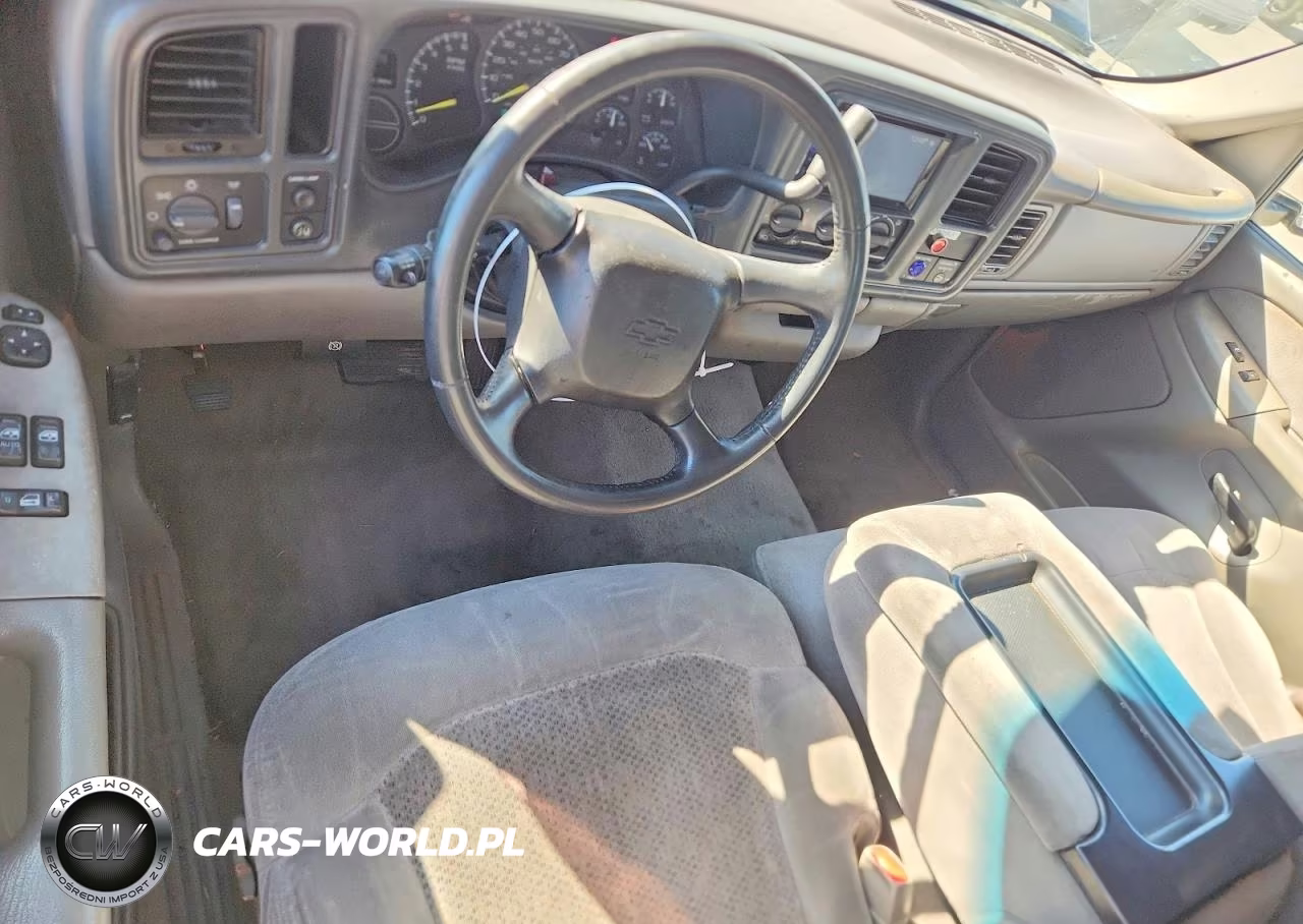 2000 Chevrolet Silverado C1500 VIN:1GCEC14T9YZ369034 - 8