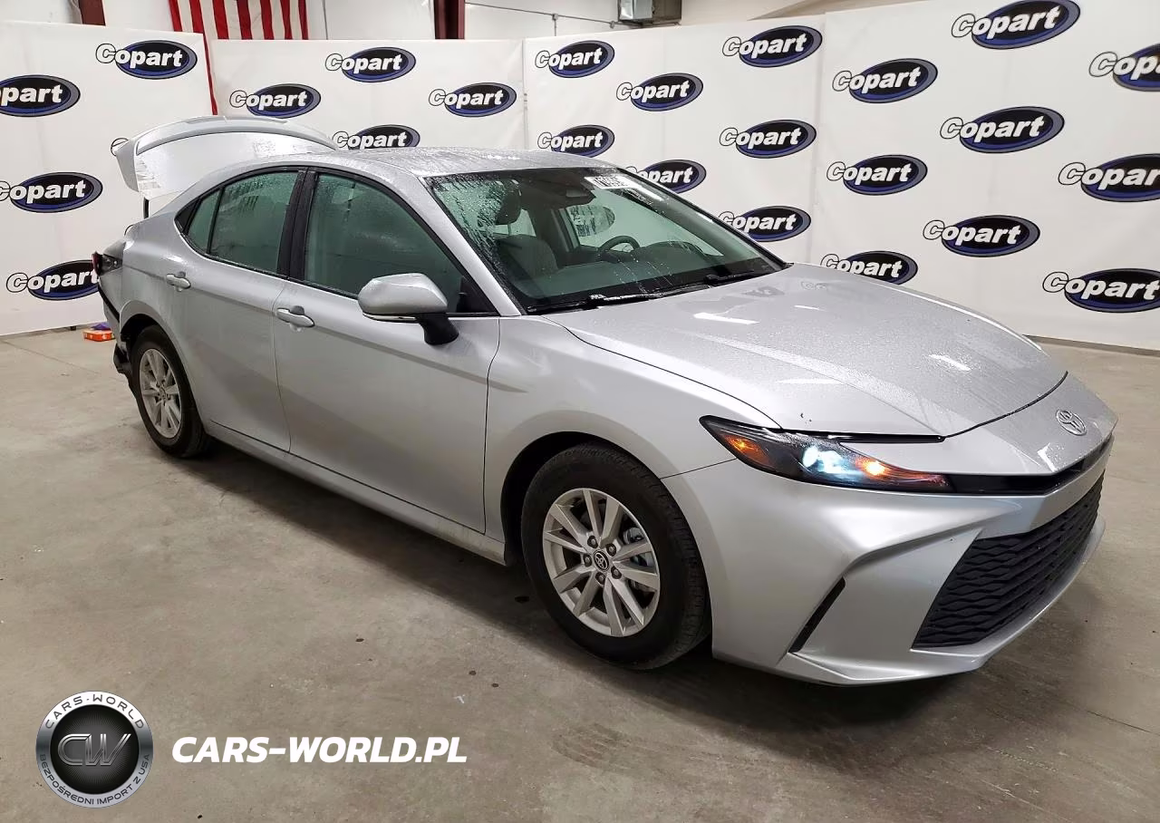 2026 Toyota Camry Le VIN:4T1DAACK3TU670233 - 4