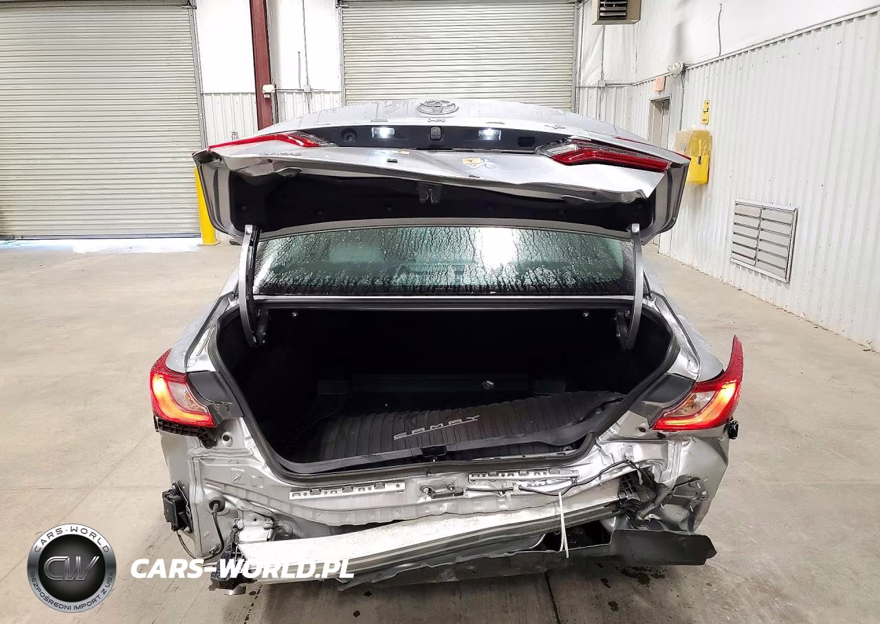 2026 Toyota Camry Le VIN:4T1DAACK3TU670233 - 6