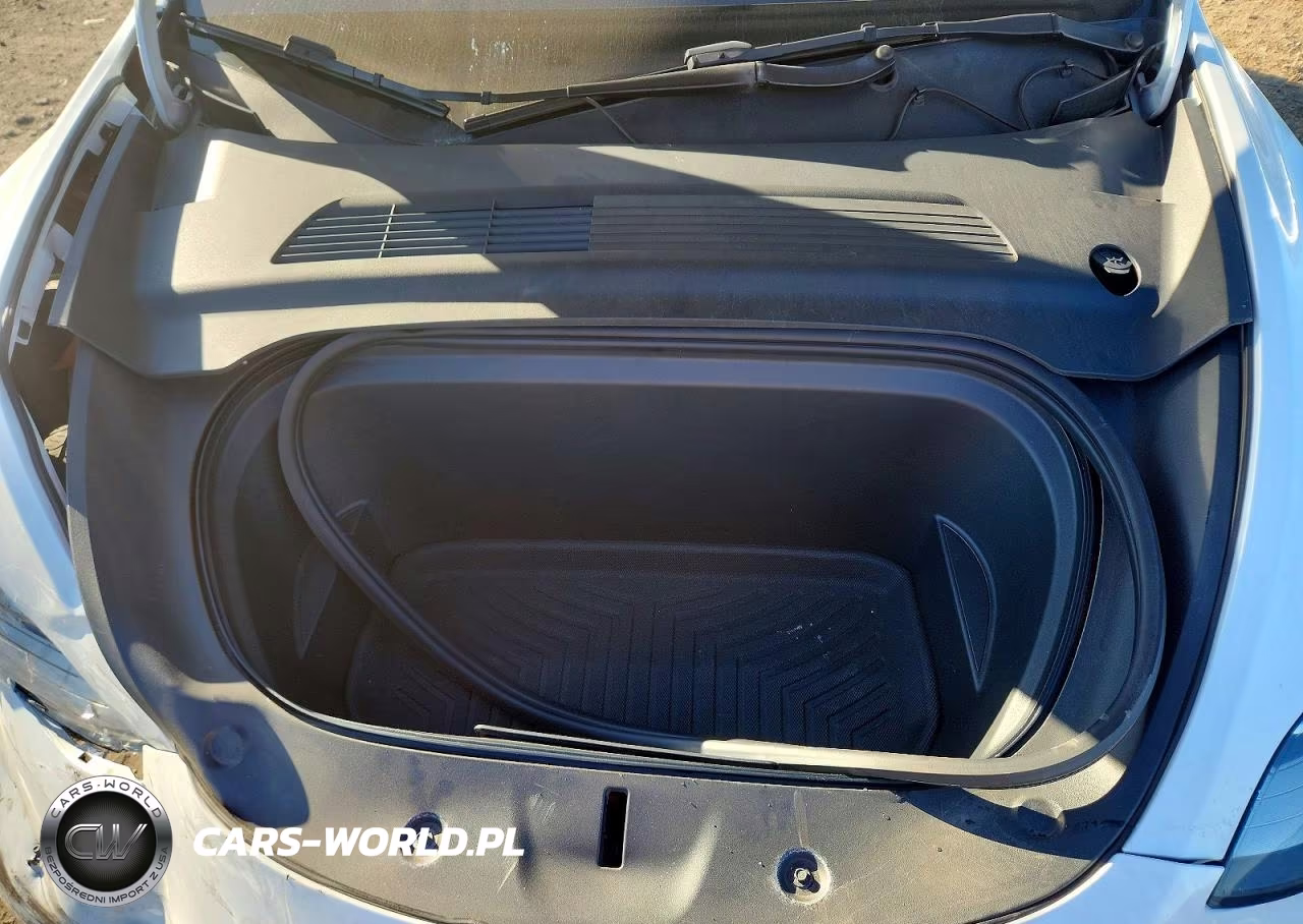 2021 Tesla Model Y VIN:5YJYGDEE6MF198648 - 12