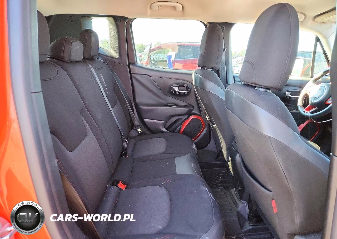 2015 Jeep Renegade Trailhawk VIN:ZACCJBCT2FPB22387 - 11
