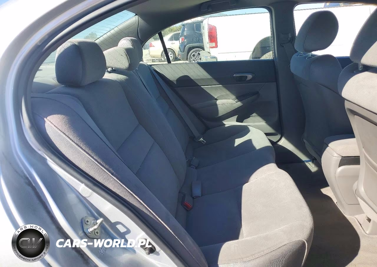 2007 Honda Civic Lx VIN:2HGFA16587H306595 - 10