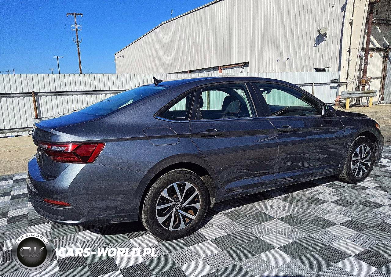 2024 Volkswagen Jetta S VIN:3VW5M7BU6RM054591 - 3