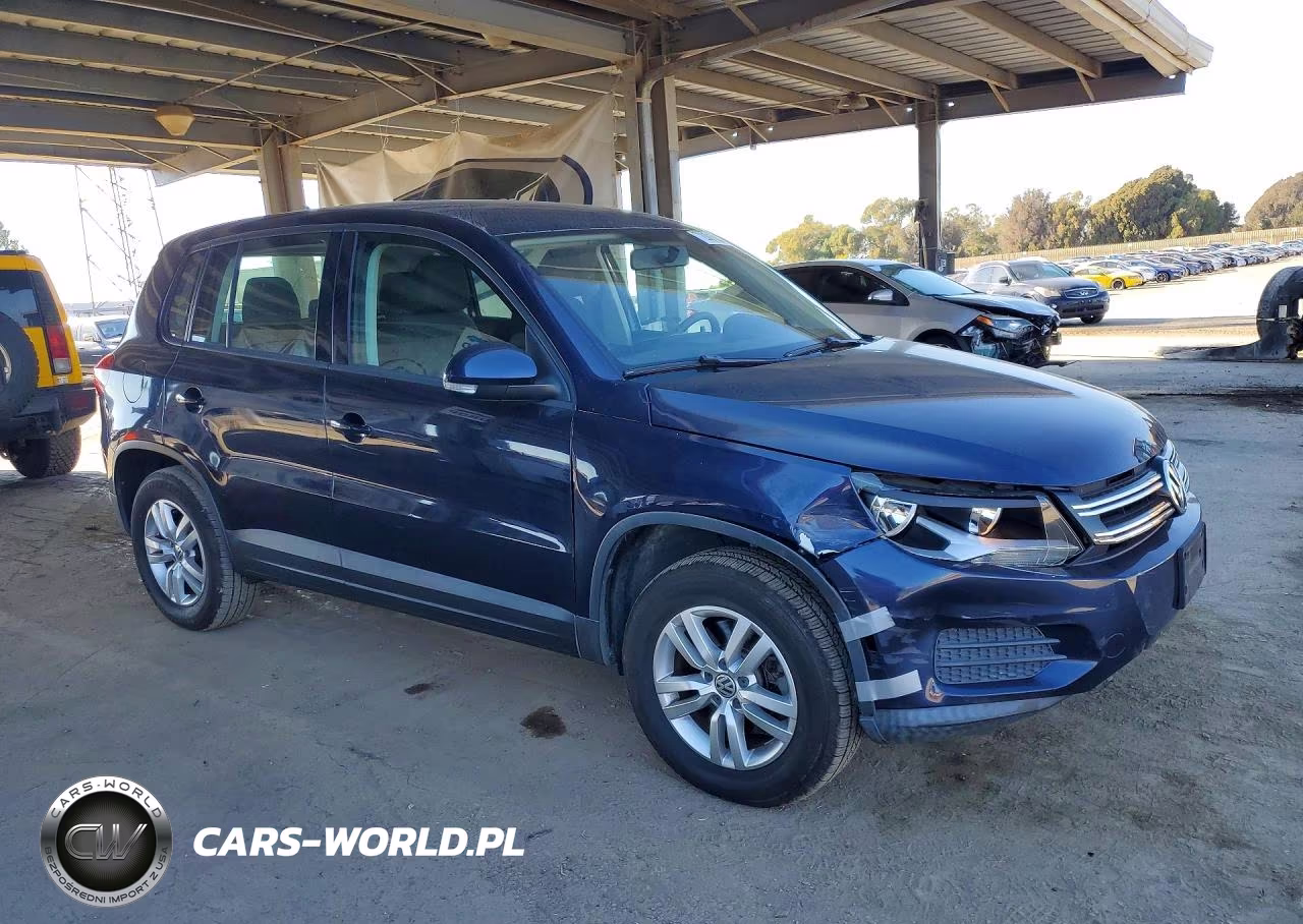 2012 Volkswagen Tiguan S VIN:WVGAV7AX4CW542421 - 4