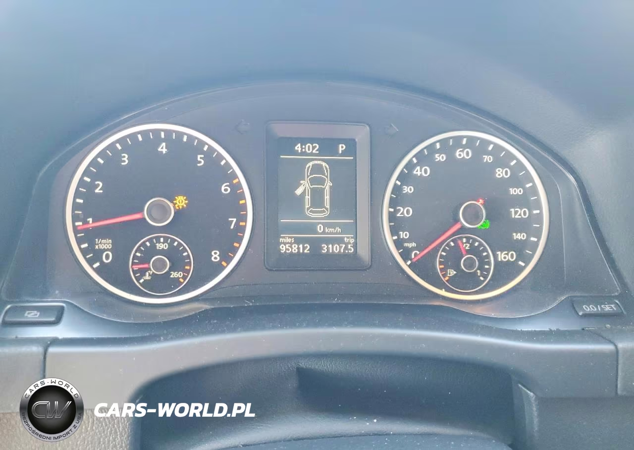 2012 Volkswagen Tiguan S VIN:WVGAV7AX4CW542421 - 9