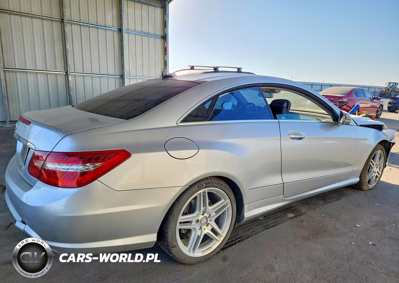 2010 Mercedes-Benz E 550 VIN:WDDKJ7CB9AF026211 - 3