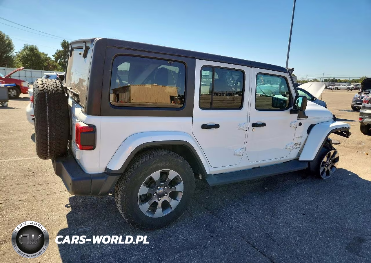 2020 Jeep Wrangler Unlimited Sahara VIN:1C4HJXEN1LW183634 - 3