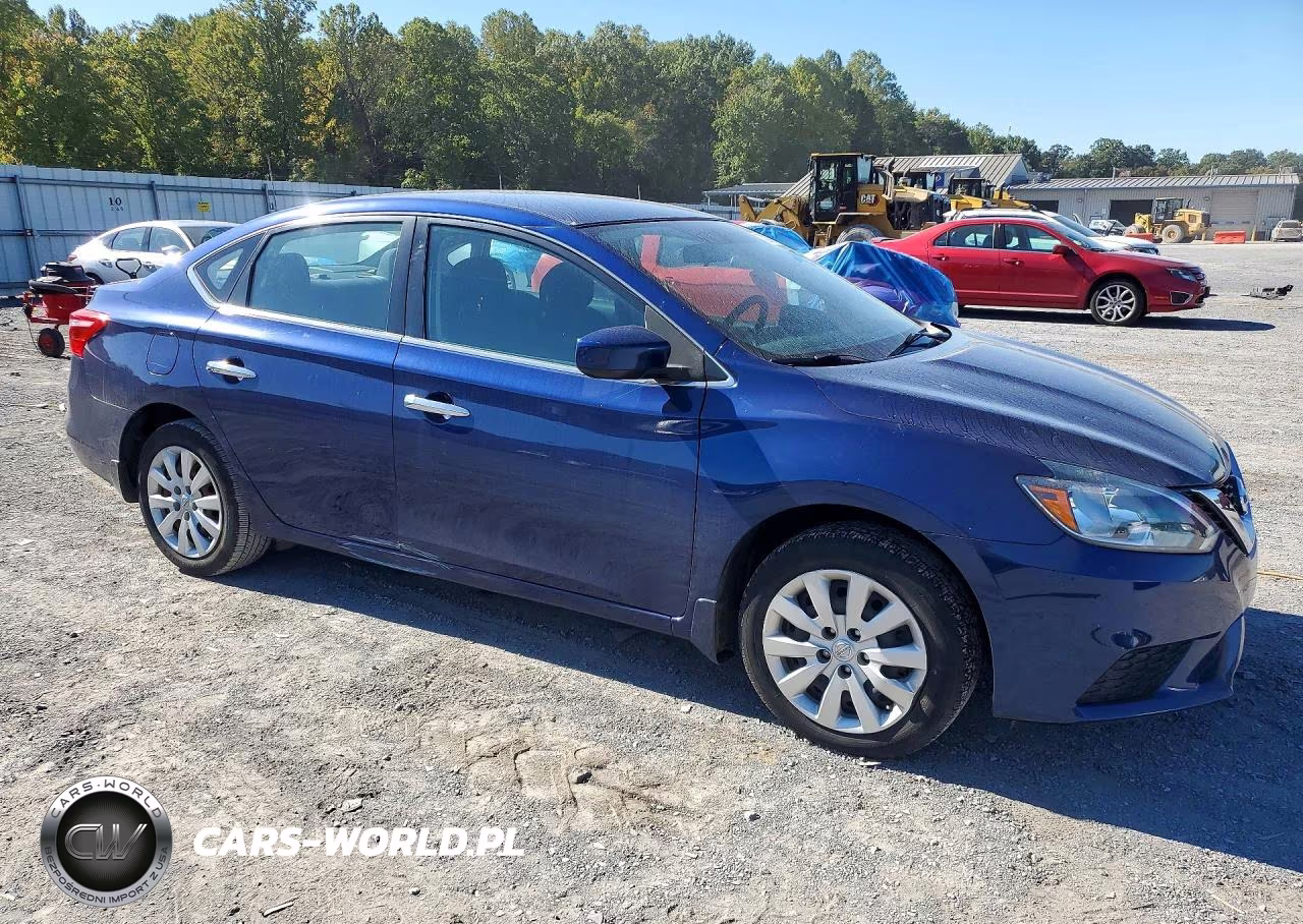2016 Nissan Sentra S VIN:3N1AB7AP0GY295462 - 4