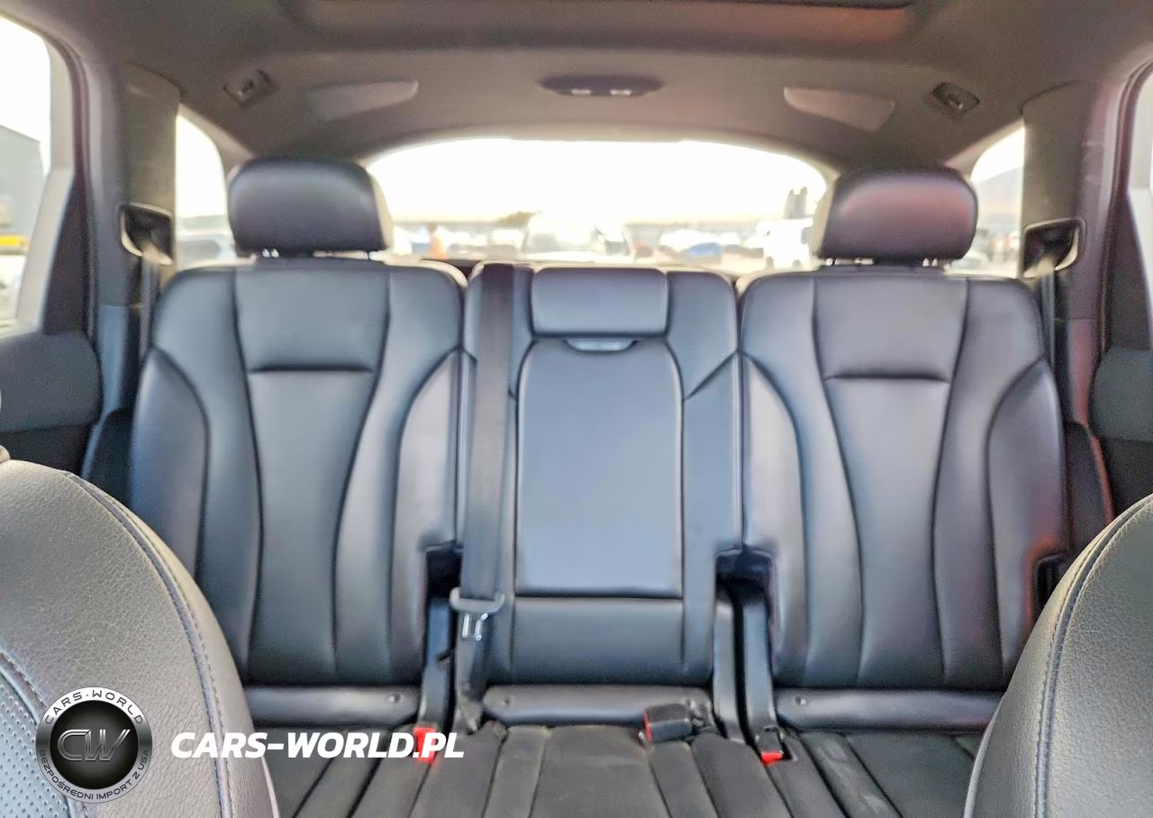 2017 Audi Q7 Prestige VIN:WA1VAAF76HD058383 - 10