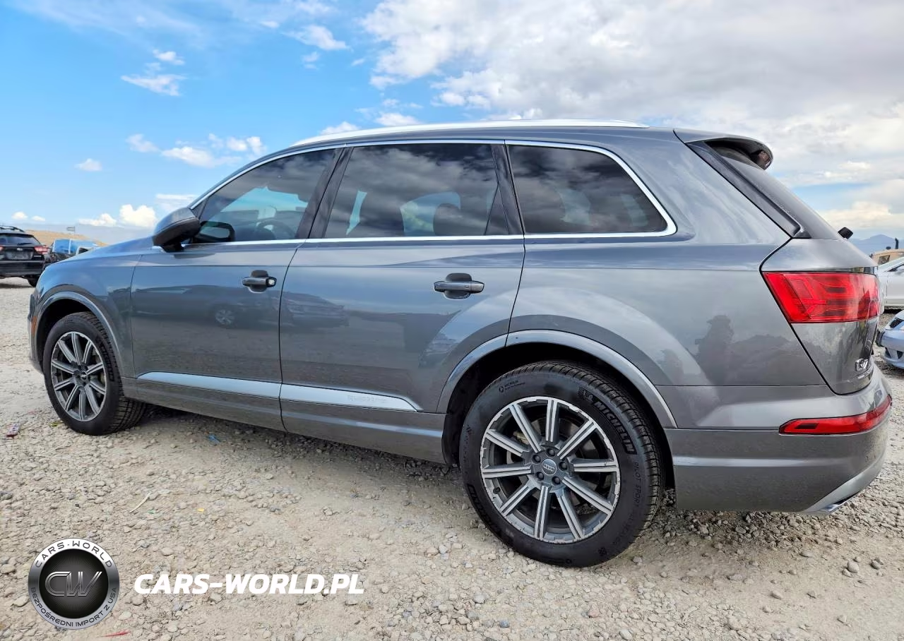 2017 Audi Q7 Prestige VIN:WA1VAAF76HD058383 - 2