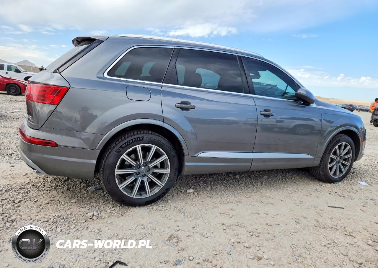 2017 Audi Q7 Prestige VIN:WA1VAAF76HD058383 - 3