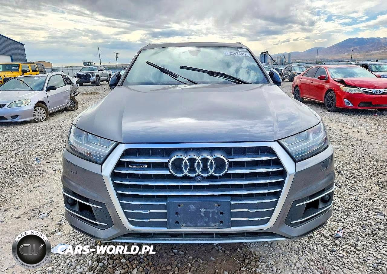 2017 Audi Q7 Prestige VIN:WA1VAAF76HD058383 - 5